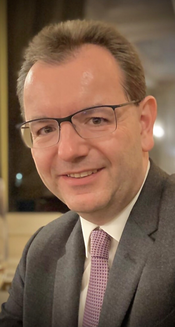 Portrait Miguel Serrano