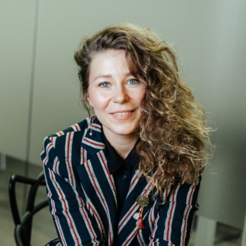 Portrait Hannah Lea Dykast