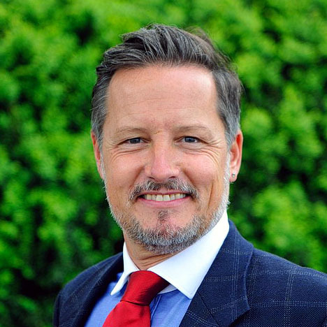 Portrait Dominic Lüthi